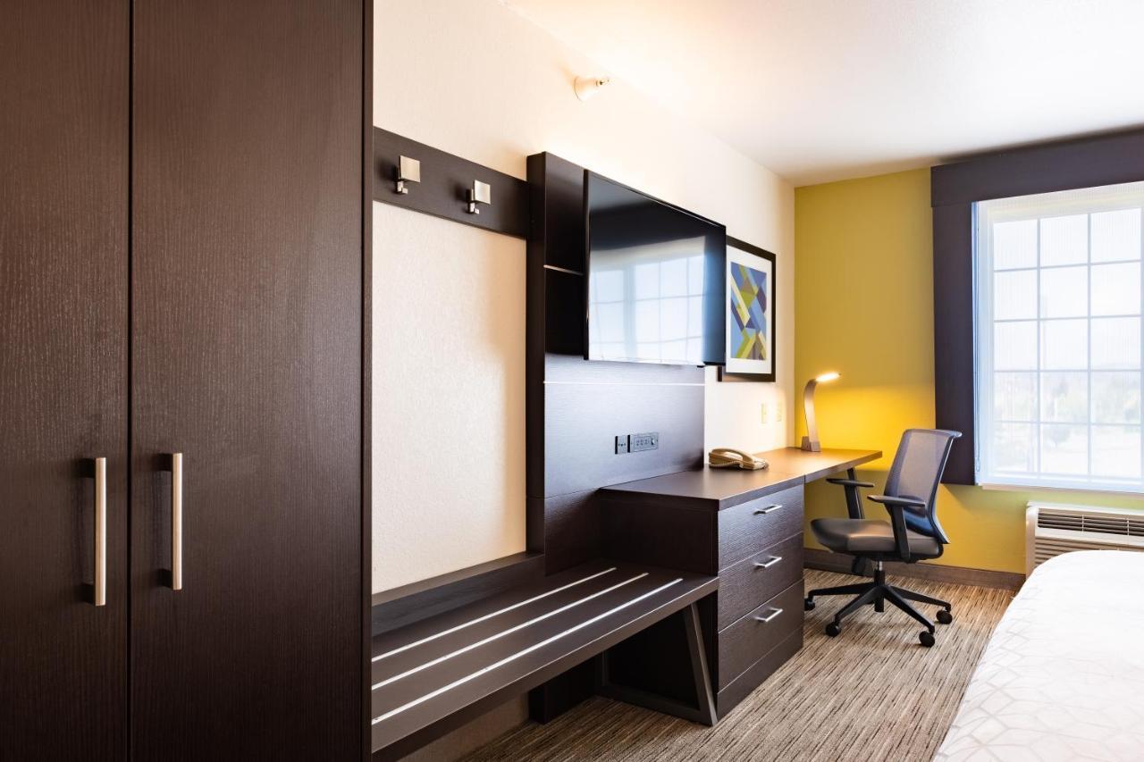 Holiday Inn Express Hotel & Suites Evanston By Ihg Dış mekan fotoğraf