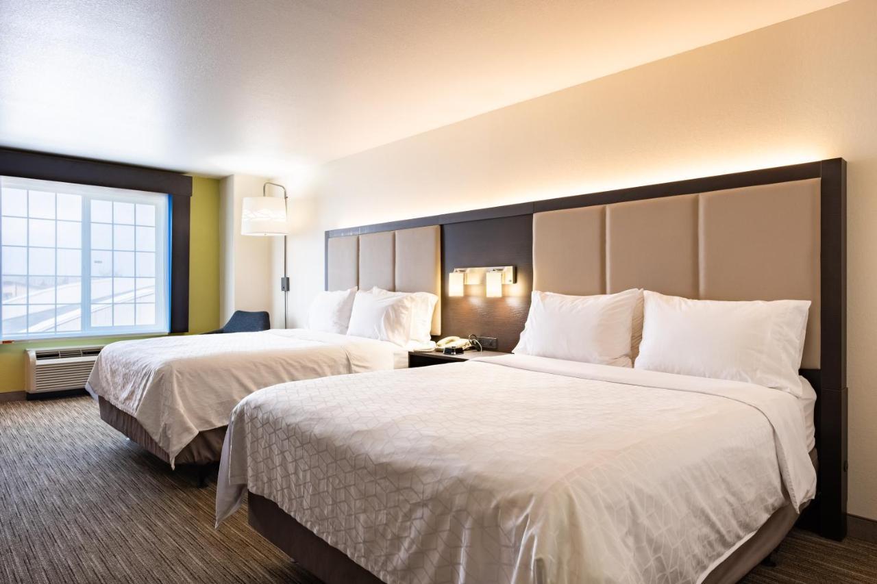 Holiday Inn Express Hotel & Suites Evanston By Ihg Dış mekan fotoğraf