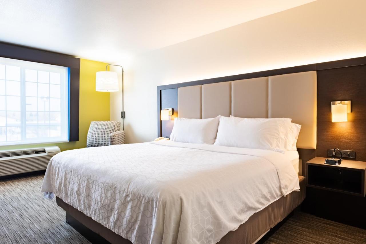 Holiday Inn Express Hotel & Suites Evanston By Ihg Dış mekan fotoğraf