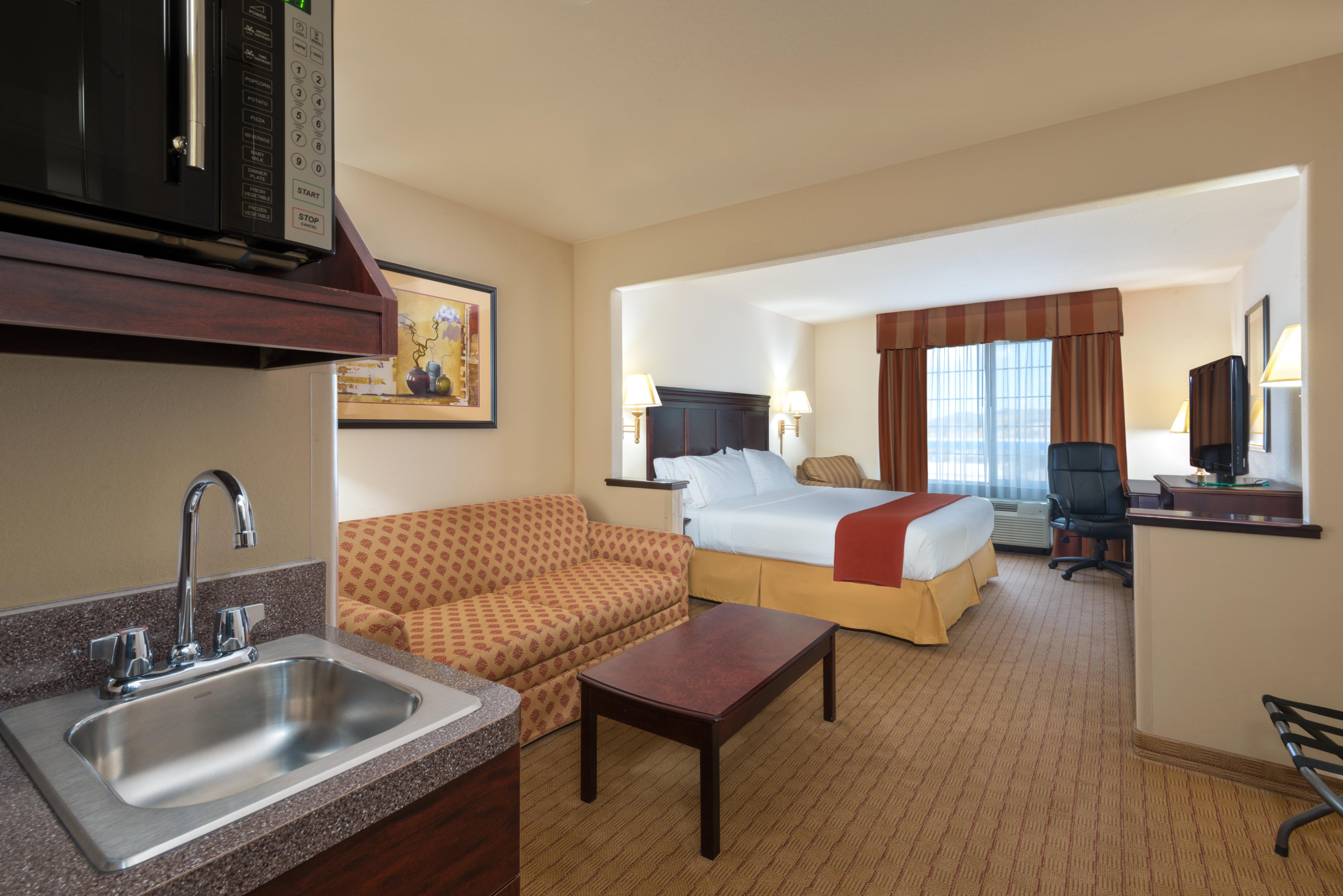 Holiday Inn Express Hotel & Suites Evanston By Ihg Dış mekan fotoğraf