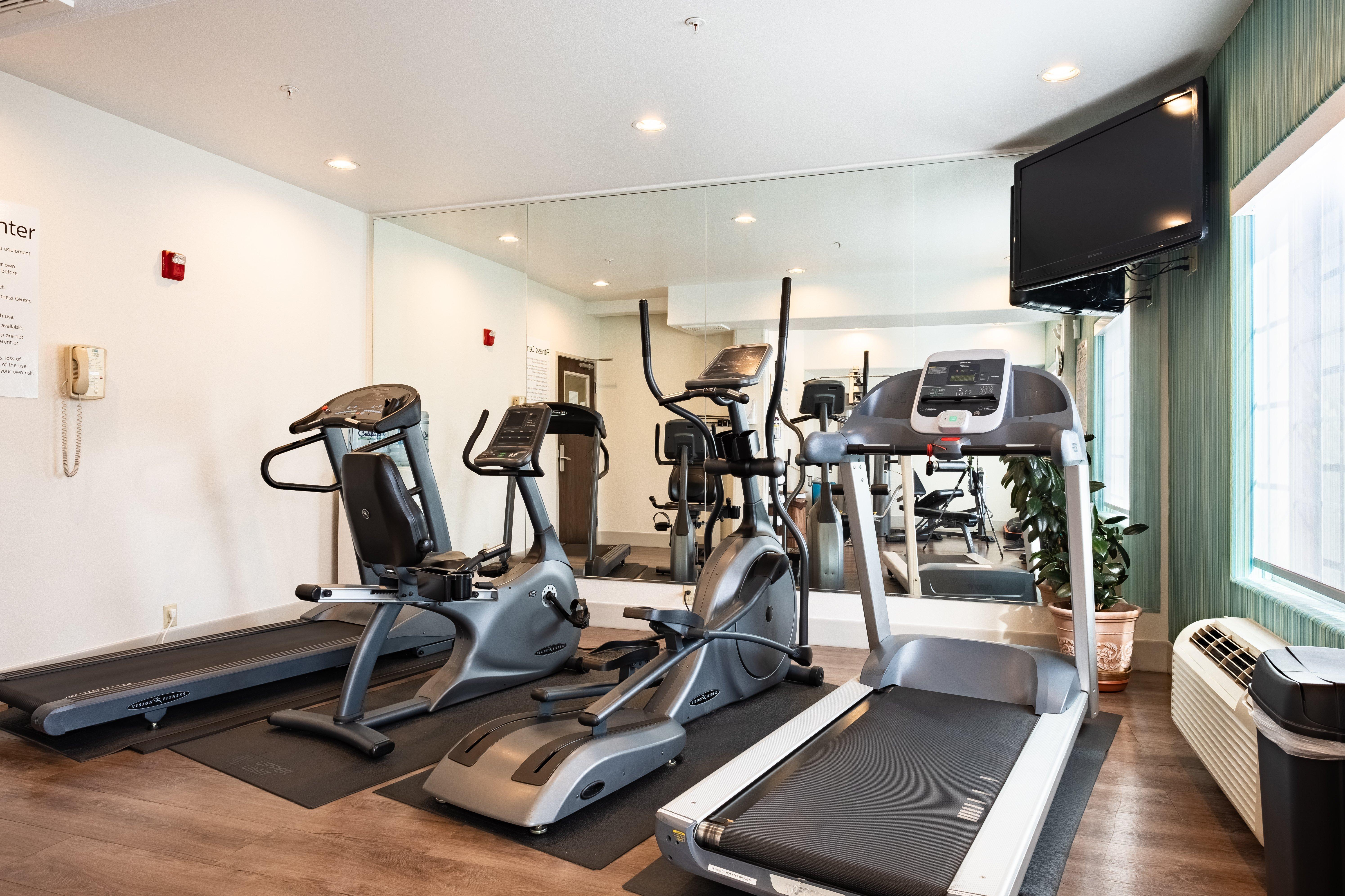 Holiday Inn Express Hotel & Suites Evanston By Ihg Dış mekan fotoğraf
