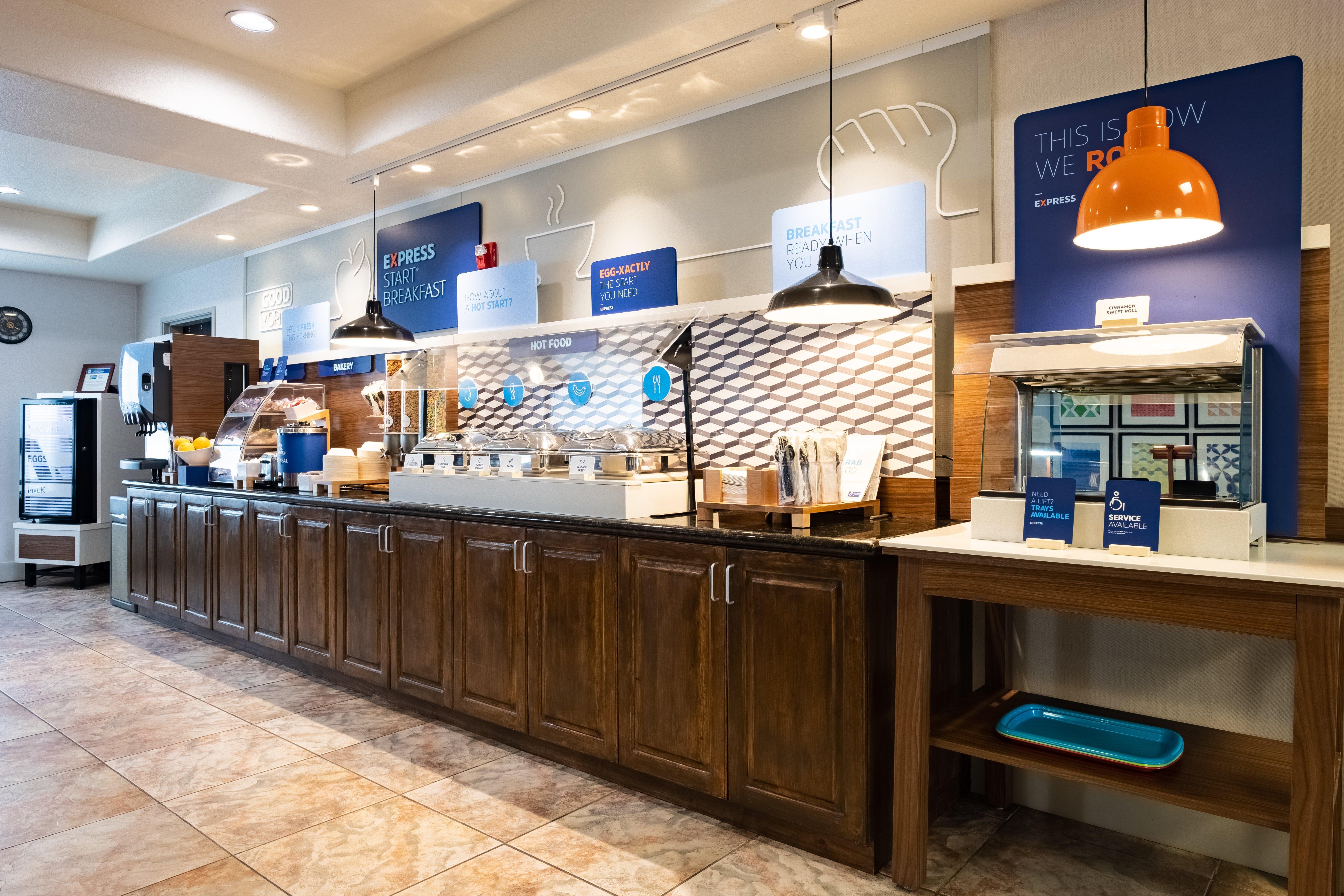 Holiday Inn Express Hotel & Suites Evanston By Ihg Dış mekan fotoğraf