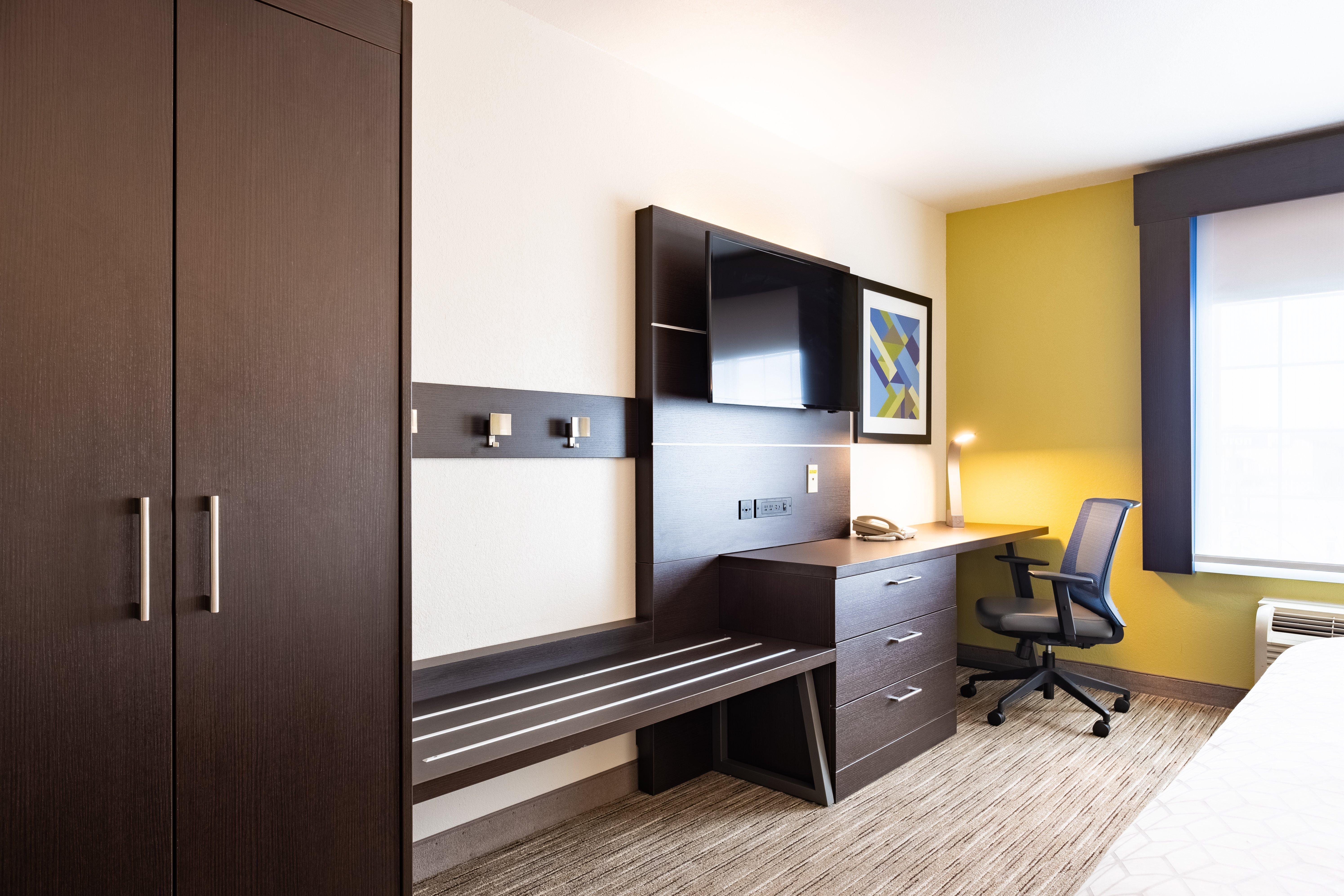 Holiday Inn Express Hotel & Suites Evanston By Ihg Dış mekan fotoğraf
