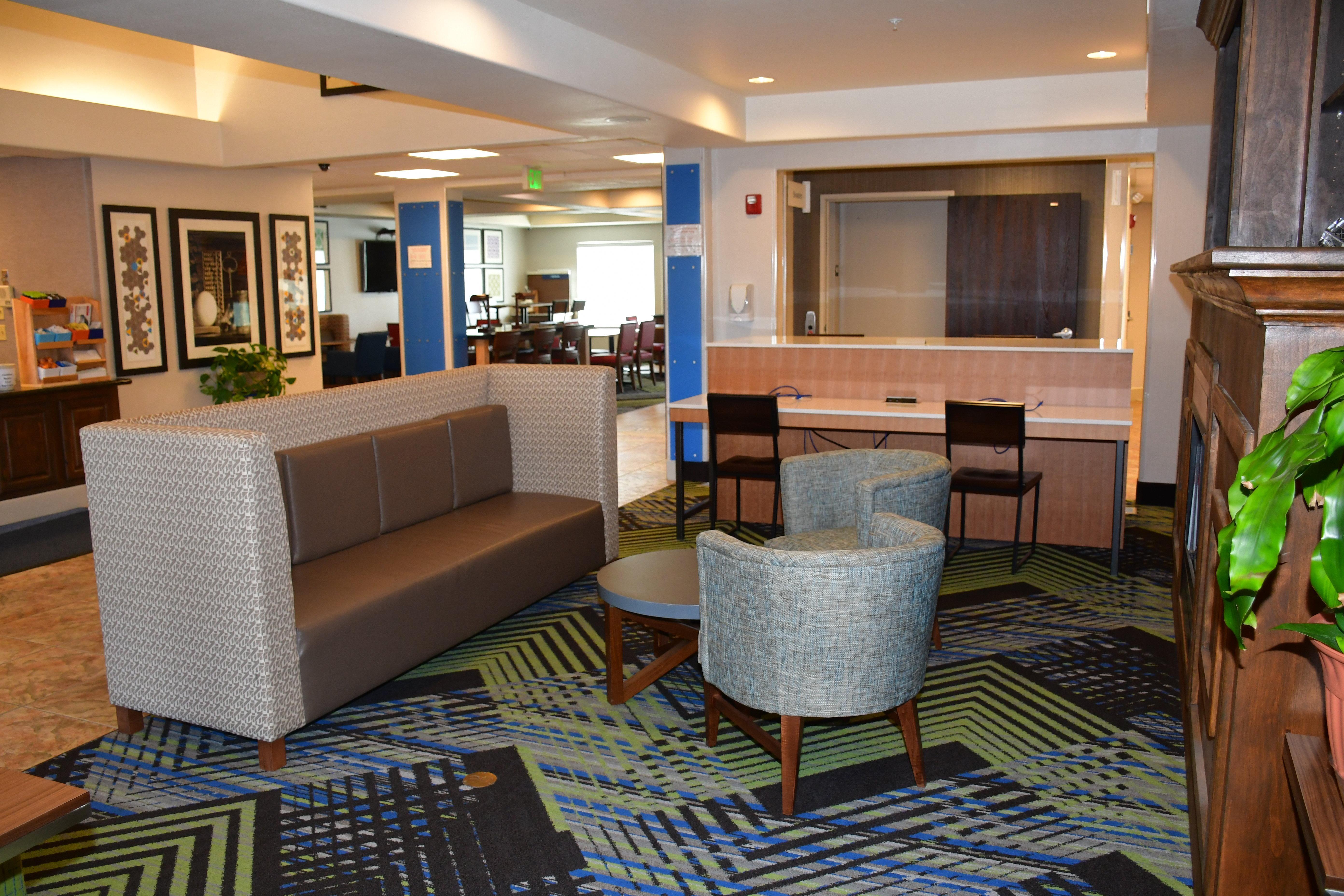 Holiday Inn Express Hotel & Suites Evanston By Ihg Dış mekan fotoğraf
