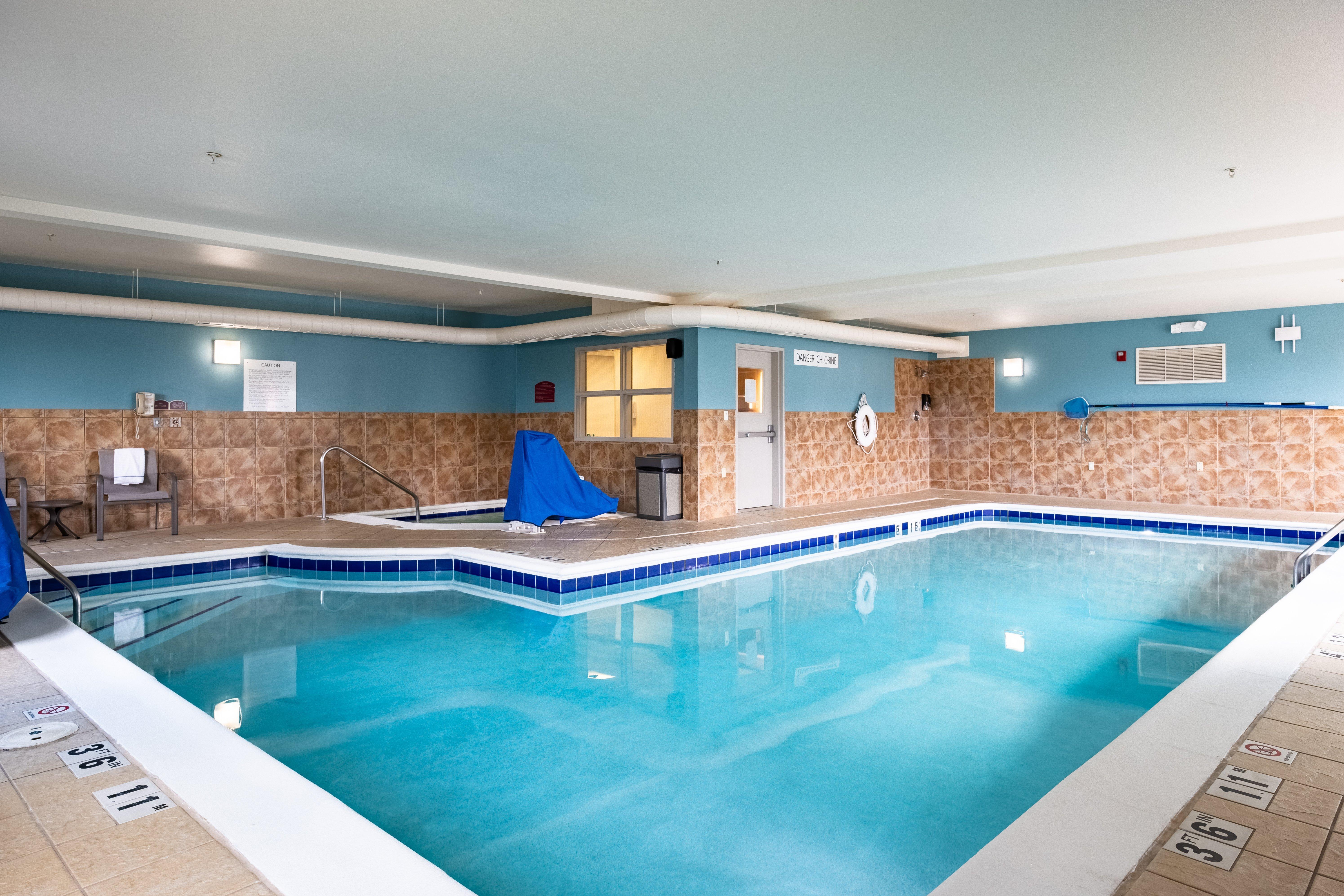 Holiday Inn Express Hotel & Suites Evanston By Ihg Dış mekan fotoğraf
