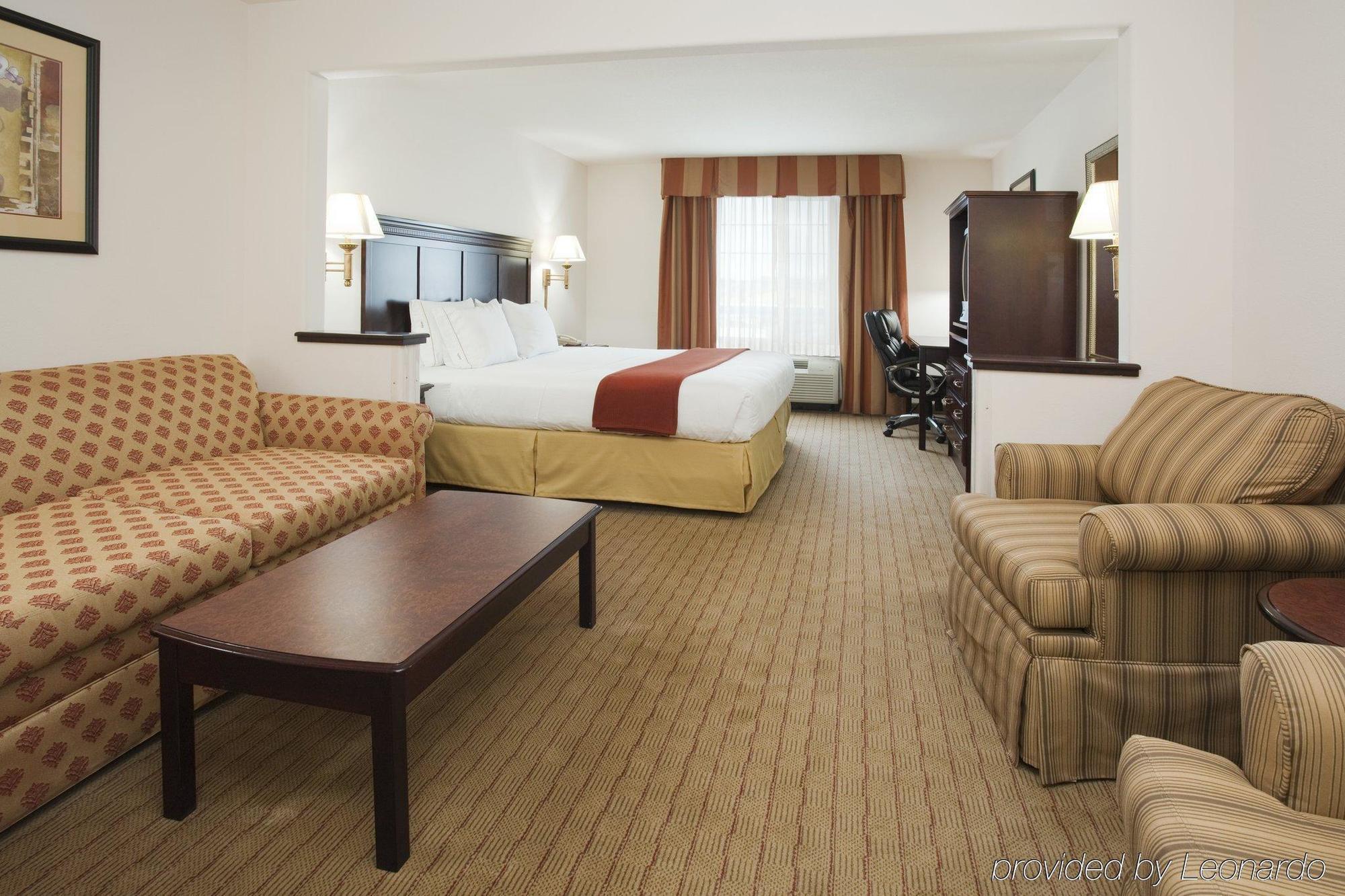 Holiday Inn Express Hotel & Suites Evanston By Ihg Oda fotoğraf