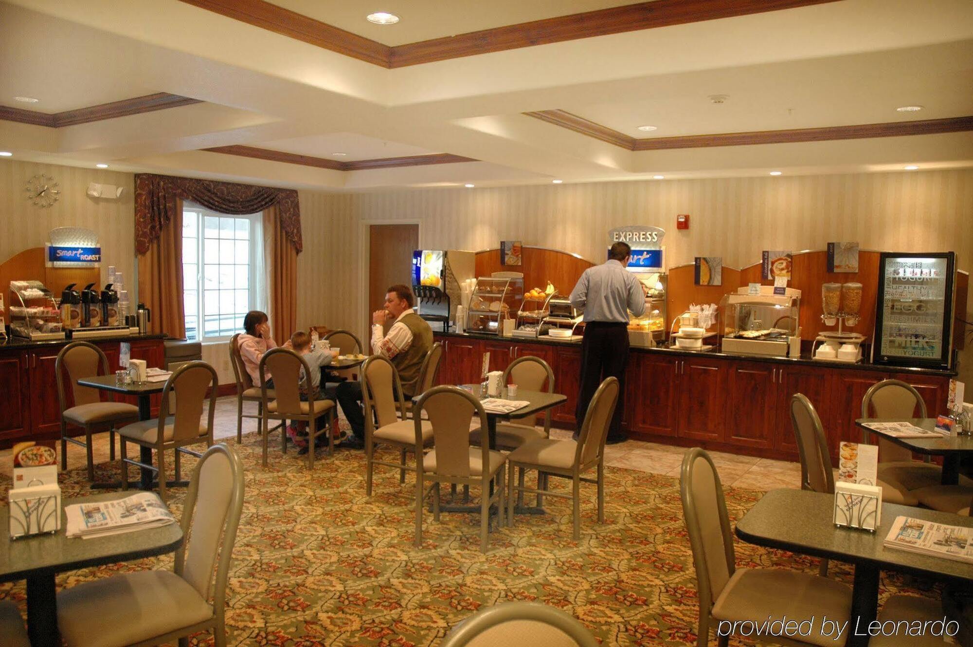 Holiday Inn Express Hotel & Suites Evanston By Ihg Dış mekan fotoğraf